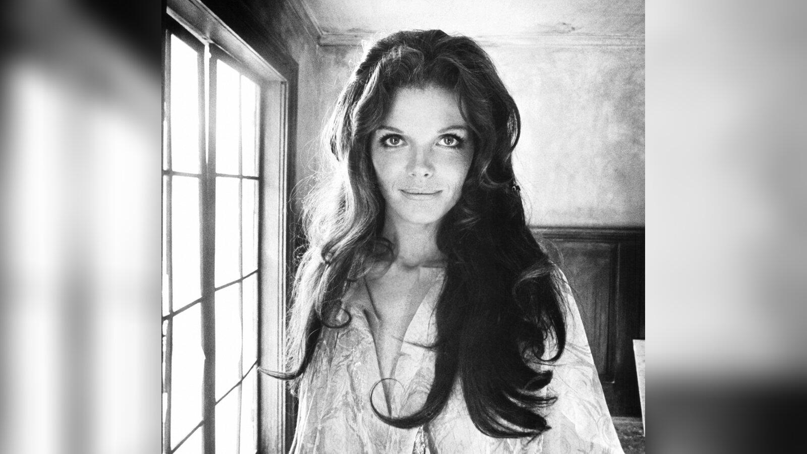 Samantha Eggar